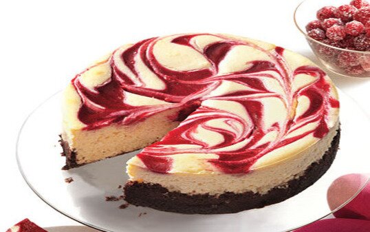 Post image for Gluten Free/Vegan Cranberry Swirl Cheesecake with a Chocolate Oreo Crust