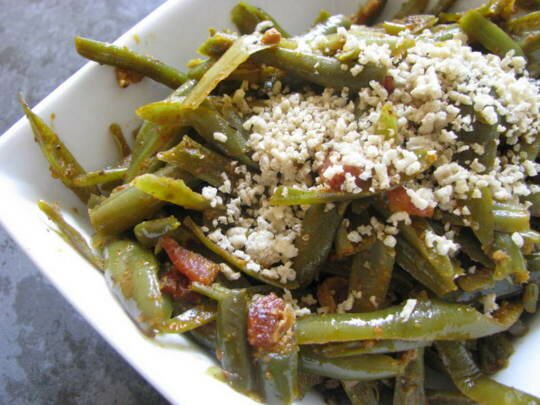 Post image for Smoky Green Beans with Bacon.