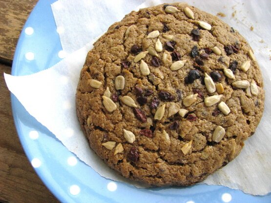 Post image for High Protein Giant Breakfast Cookies. (Flour-less/Grain/Sugar/Egg Free)