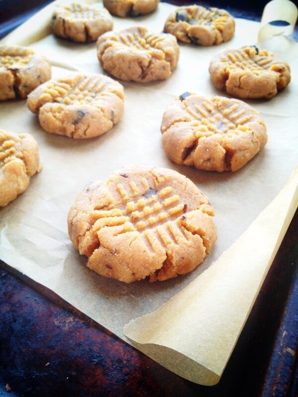 Post image for Peanut Butter Chocolate Chunk Cookies. (Gluten/Grain/Egg/Sugar/Starch Free. Vegan with a Paleo Option).